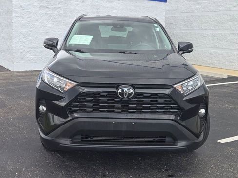Used 2021 Toyota RAV4 XLE FWD image 4