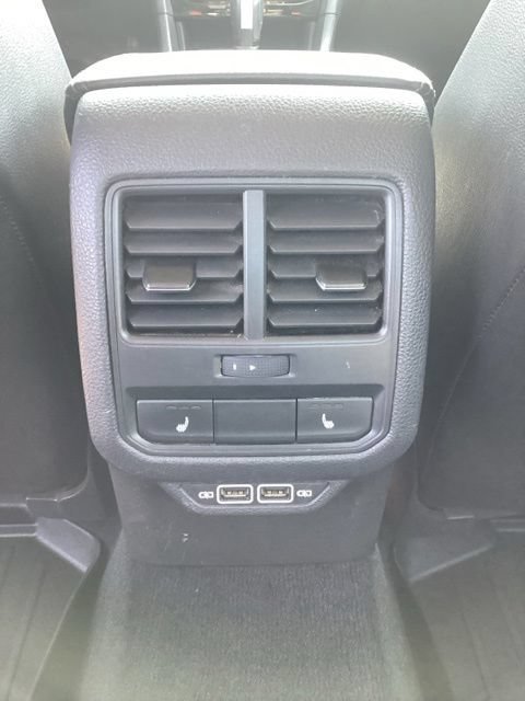 Used 2022 Volkswagen Passat 2.0T FWD image 8