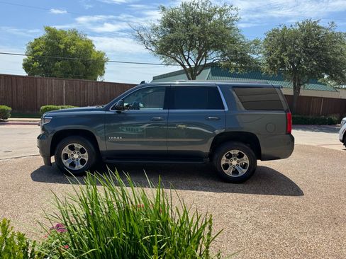 Used 2020 Chevrolet Tahoe LS w/ Skid Plate Package AWD/4WD image 11
