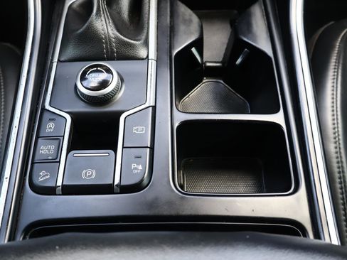 Used 2022 Kia Sorento EX image 25