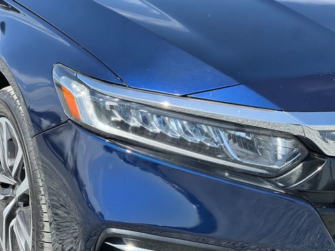 Used 2020 Honda Accord EX image 29