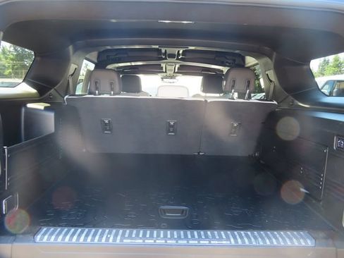 Used 2025 GMC Hummer EV 2X AWD/4WD image 40