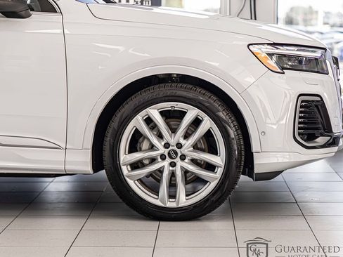 Used 2025 Audi Q7 3.0T Premium Plus w/ Premium Plus Package AWD/4WD image 11