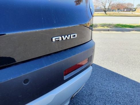 Used 2021 GMC Acadia SLE w/ Driver Convenience Package image 5