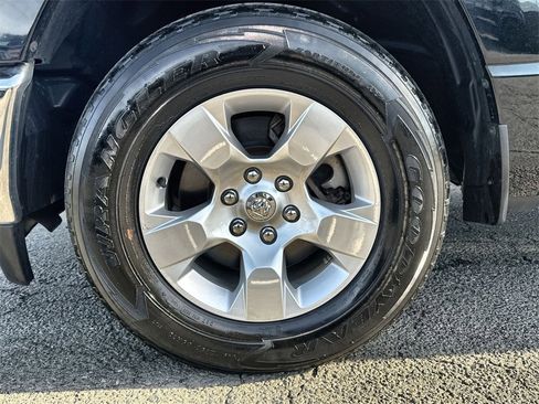 Used 2022 RAM 1500 Big Horn image 12