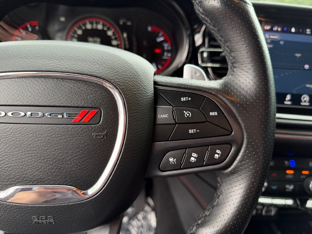 Used 2025 Dodge Durango GT AWD/4WD image 16