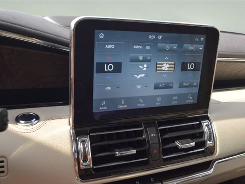 Used 2020 Lincoln Navigator Reserve w/ Luxury Package AWD/4WD image 16