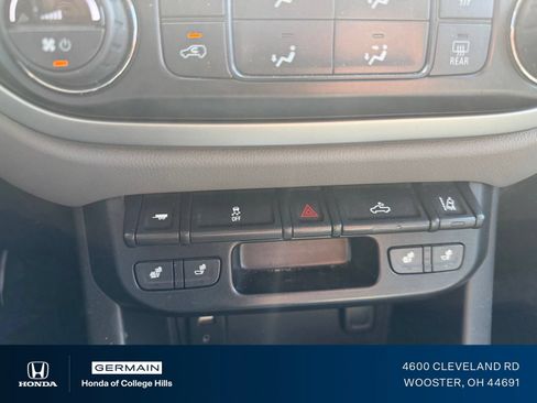 Used 2015 Chevrolet Colorado LT w/ Luxury Package RWD image 20