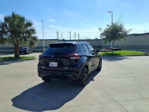 Certified 2024 Nissan Kicks SR w/ SR Premium Package FWD image 5