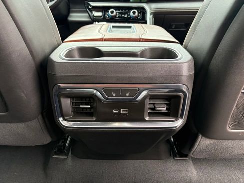 Used 2022 GMC Sierra 1500 Denali Ultimate AWD/4WD image 17