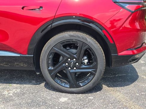 New 2025 Chevrolet Equinox EV RS image 15