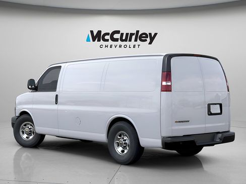 New 2025 Chevrolet Express 2500 w/ Driver Convenience Package RWD image 27