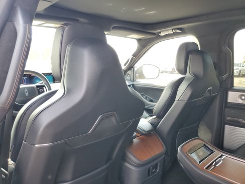 New 2026 Lincoln Navigator Black Label AWD/4WD image 28