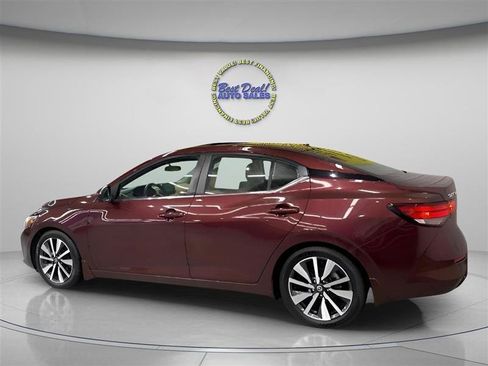 Used 2021 Nissan Sentra SV w/ SV Premium Package FWD image 3