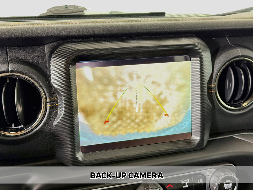 Used 2023 Jeep Wrangler Unlimited Sahara AWD/4WD image 6
