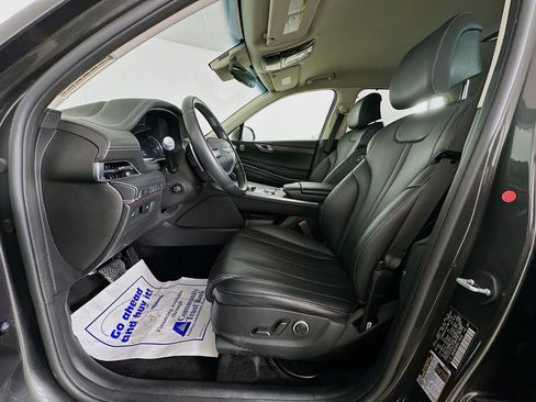 Used 2024 Genesis GV80 2.5T image 13