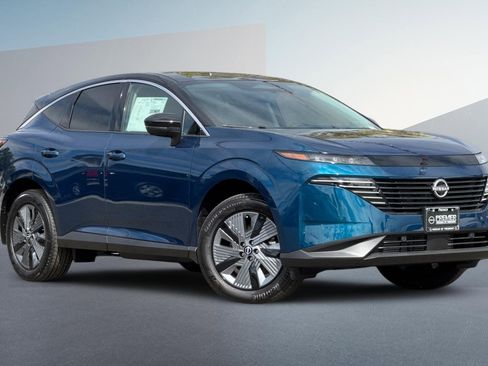 New 2025 Nissan Murano SL image 2