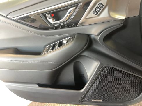 Used 2022 Subaru Legacy Limited image 9