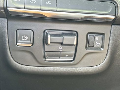 Used 2021 Cadillac Escalade ESV Sport w/ Driver Assist Tech Package image 23