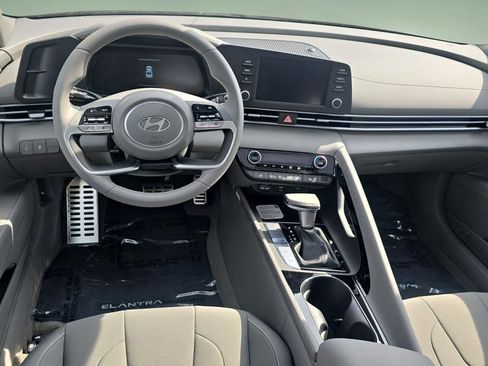 New 2026 Hyundai Elantra SEL Sport Premium FWD image 18