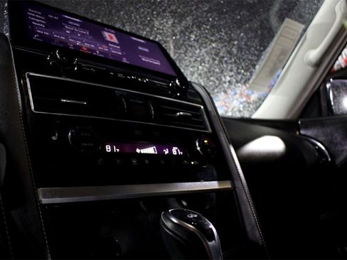 Used 2024 INFINITI QX80 Luxe image 15