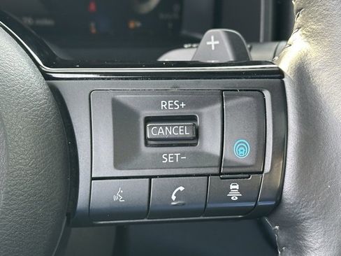 Used 2021 Nissan Rogue Platinum image 39