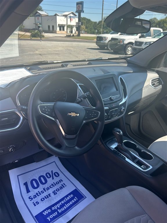 Used 2020 Chevrolet Equinox LS w/ LS Convenience Package FWD image 8