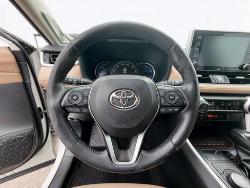 Used 2020 Toyota RAV4 Limited w/ Limited Grade Weather Package AWD/4WD image 10