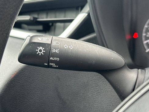 Certified 2022 Toyota Corolla LE image 32