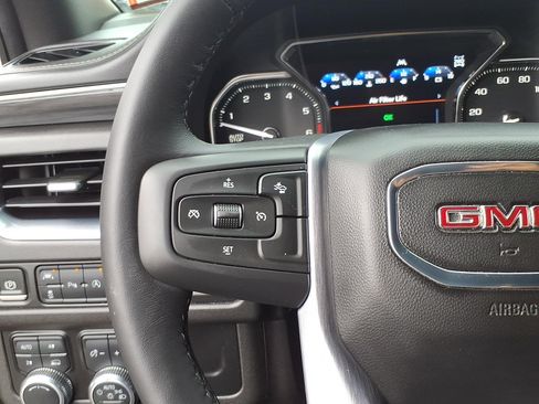 Certified 2021 GMC Yukon XL SLT AWD/4WD image 19