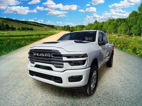 Used 2025 RAM 2500 Laramie w/ Sport Appearance Package AWD/4WD image 3