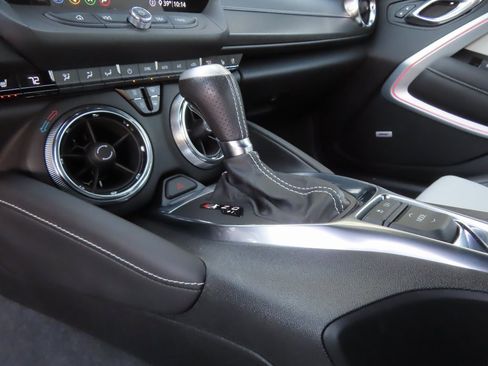 Used 2020 Chevrolet Camaro SS image 20