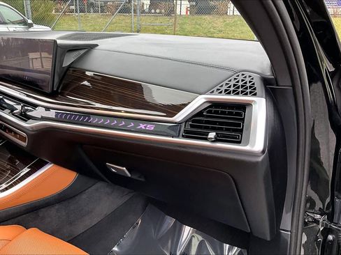 Used 2025 BMW X5 xDrive40i w/ Executive Package image 19