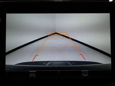 Certified 2023 GMC Yukon XL SLT image 14