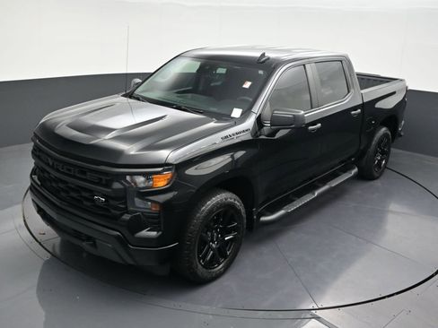 Used 2024 Chevrolet Silverado 1500 Custom w/ Turbomax Blackout Package RWD image 16