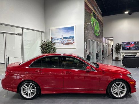 Used 2013 Mercedes-Benz C 250 Sedan image 20