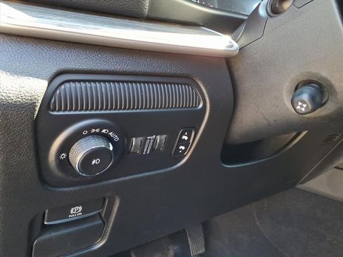 Used 2024 Jeep Wagoneer L Series III w/ Flexible Seating Group AWD/4WD image 25
