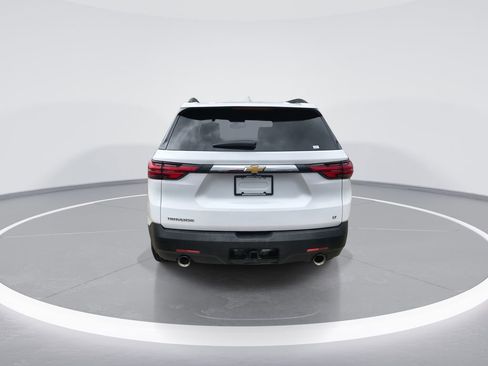 Used 2023 Chevrolet Traverse LT w/ LPO, Floor Liner Package FWD image 7
