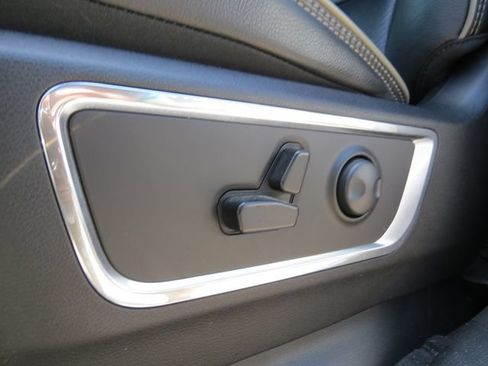 Certified 2024 RAM 1500 Laramie AWD/4WD image 10