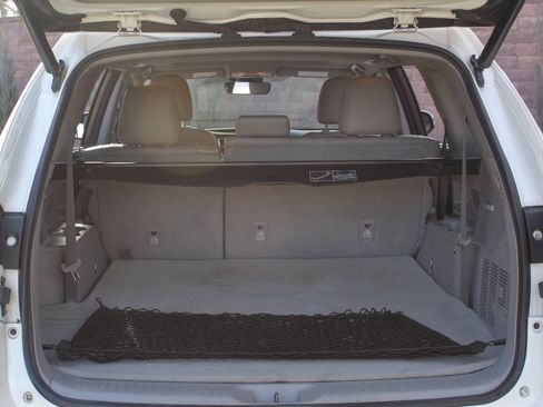 Used 2017 Toyota Highlander XLE image 41