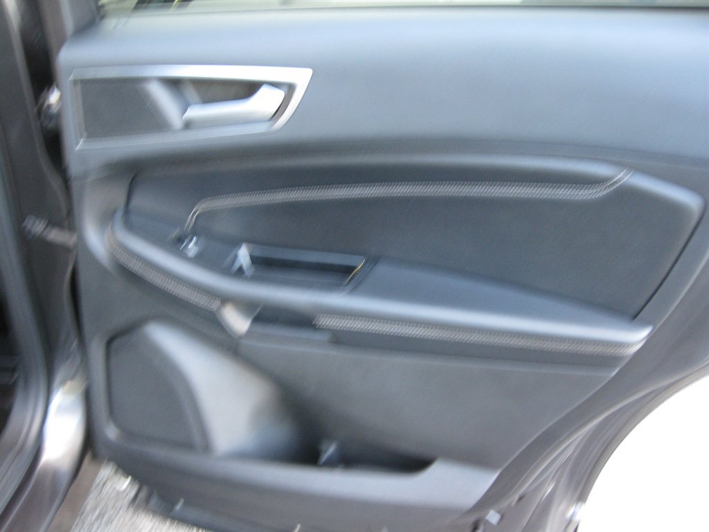 Used 2016 Ford Edge Titanium w/ Equipment Group 302A AWD/4WD image 35