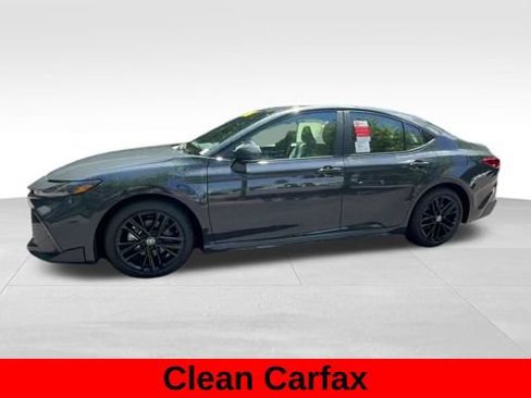 Used 2026 Toyota Camry SE FWD image 3