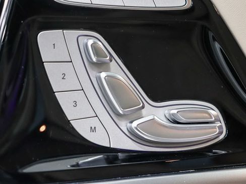Certified 2022 Mercedes-Benz G 63 AMG 4MATIC image 21