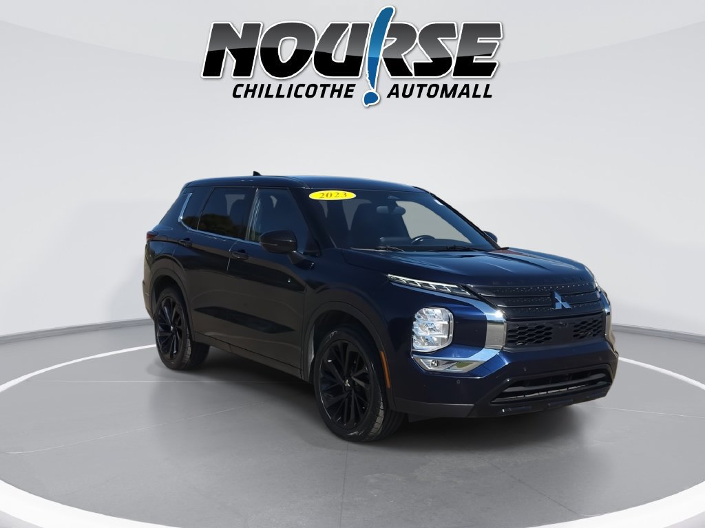 Used 2023 Mitsubishi Outlander SE FWD image 2