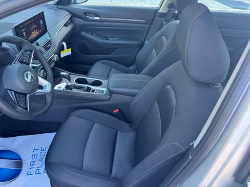 New 2025 Nissan Altima 2.5 SV w/ SV Premium Package image 30