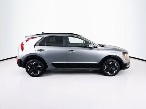 New 2025 Kia Niro Wind image 4