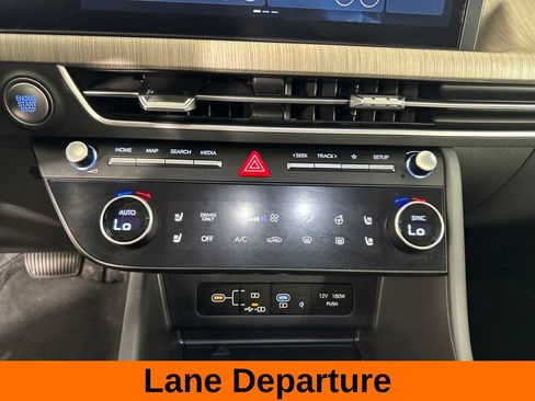 Used 2025 Hyundai Sonata Limited FWD image 22