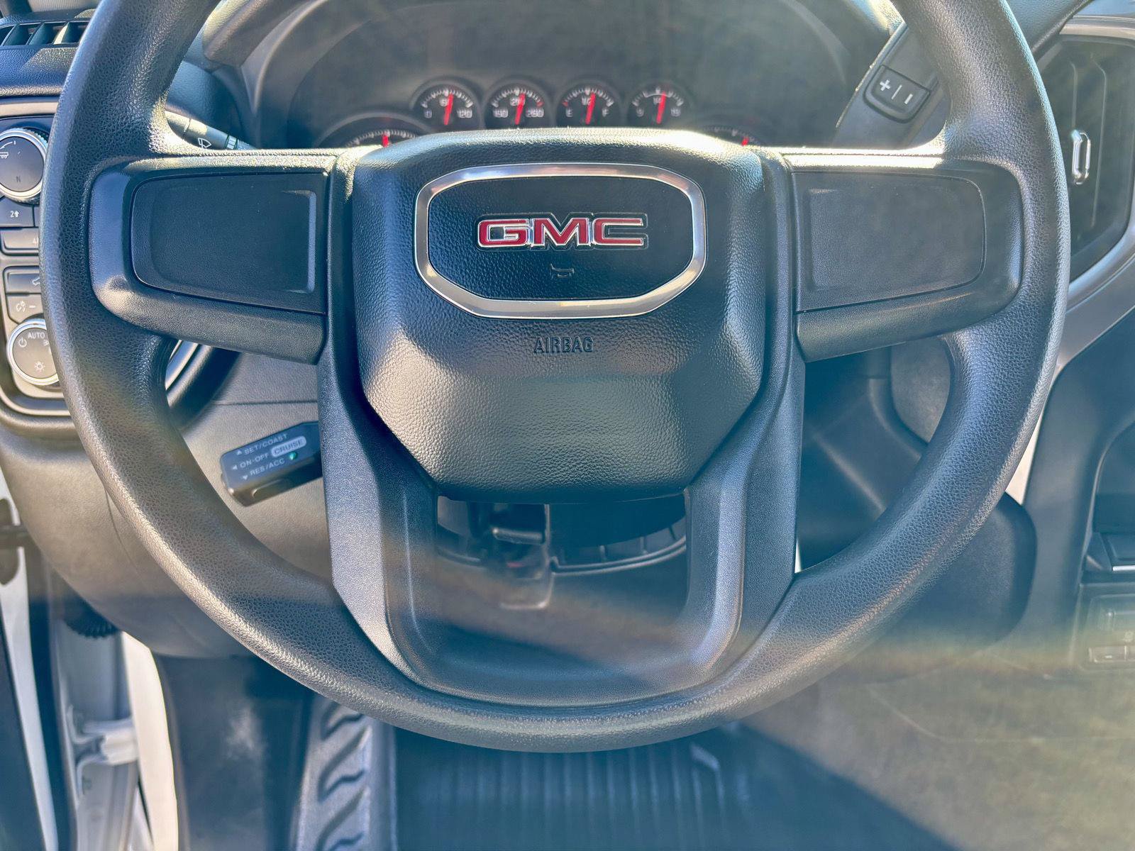 Used 2023 GMC Sierra 2500 Pro AWD/4WD image 25