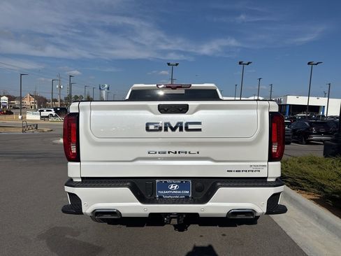 Used 2024 GMC Sierra 1500 Denali Ultimate image 12