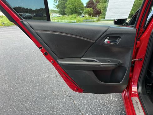 Used 2017 Honda Accord Sport Special Edition image 19